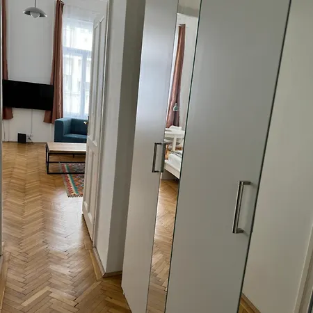 V Apartment Budapest