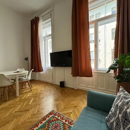 Apartamento V *